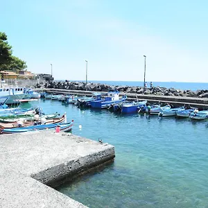 I Licutiani Aeroporto di Catania Fontana Rossa