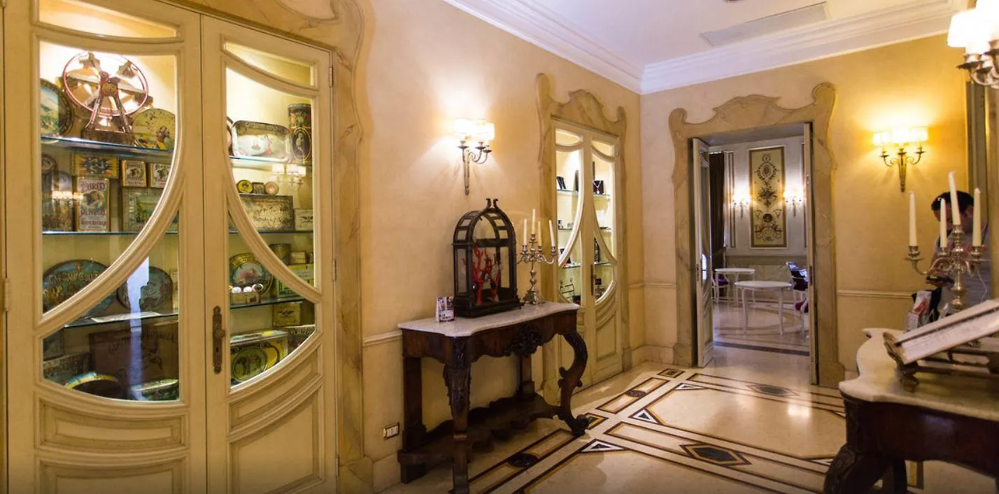 ****  Una Hotels One CTA Italia